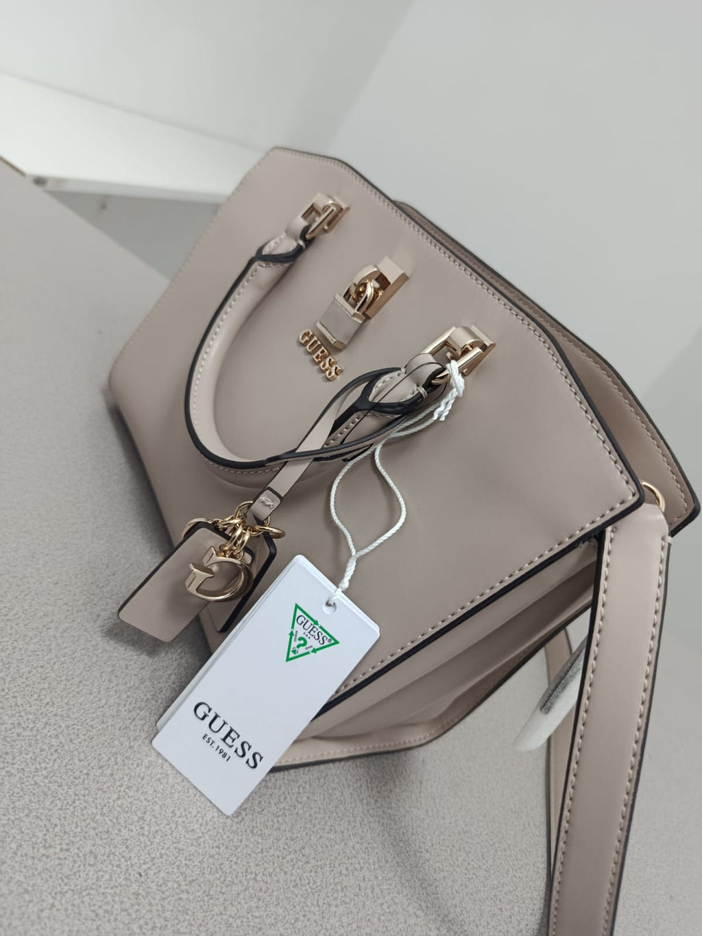 Bolso Guess Beige Elegante Mujer