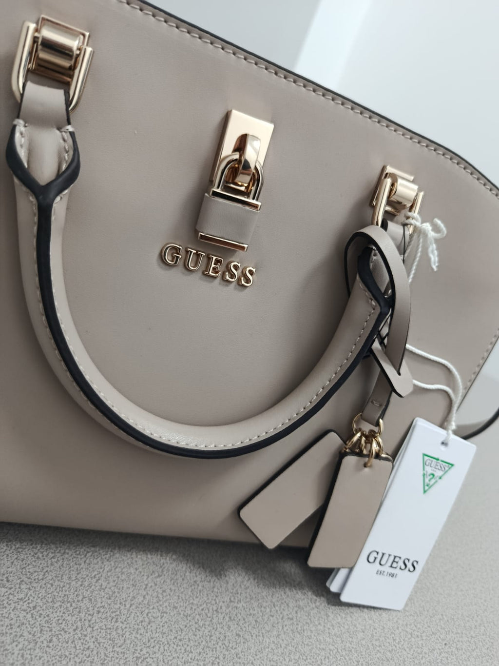 Bolso Guess Beige Elegante Mujer