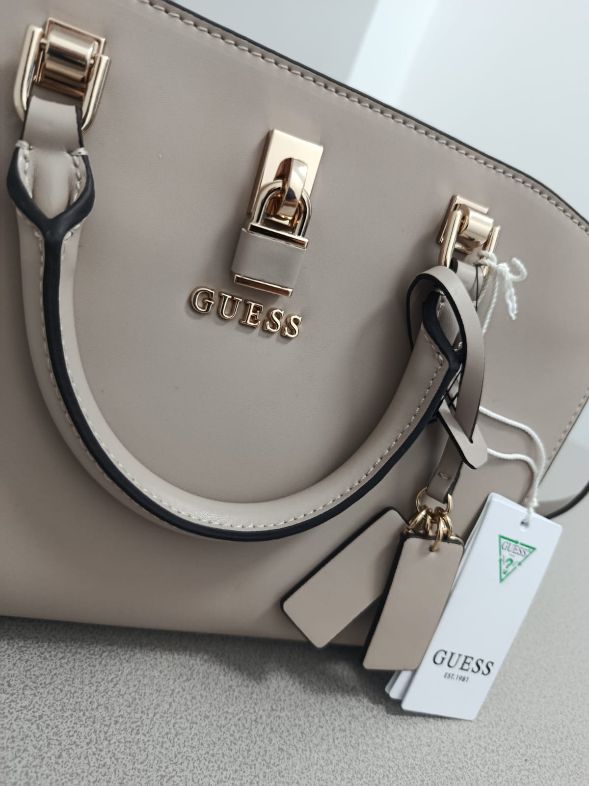 Bolso Guess Beige Elegante Mujer