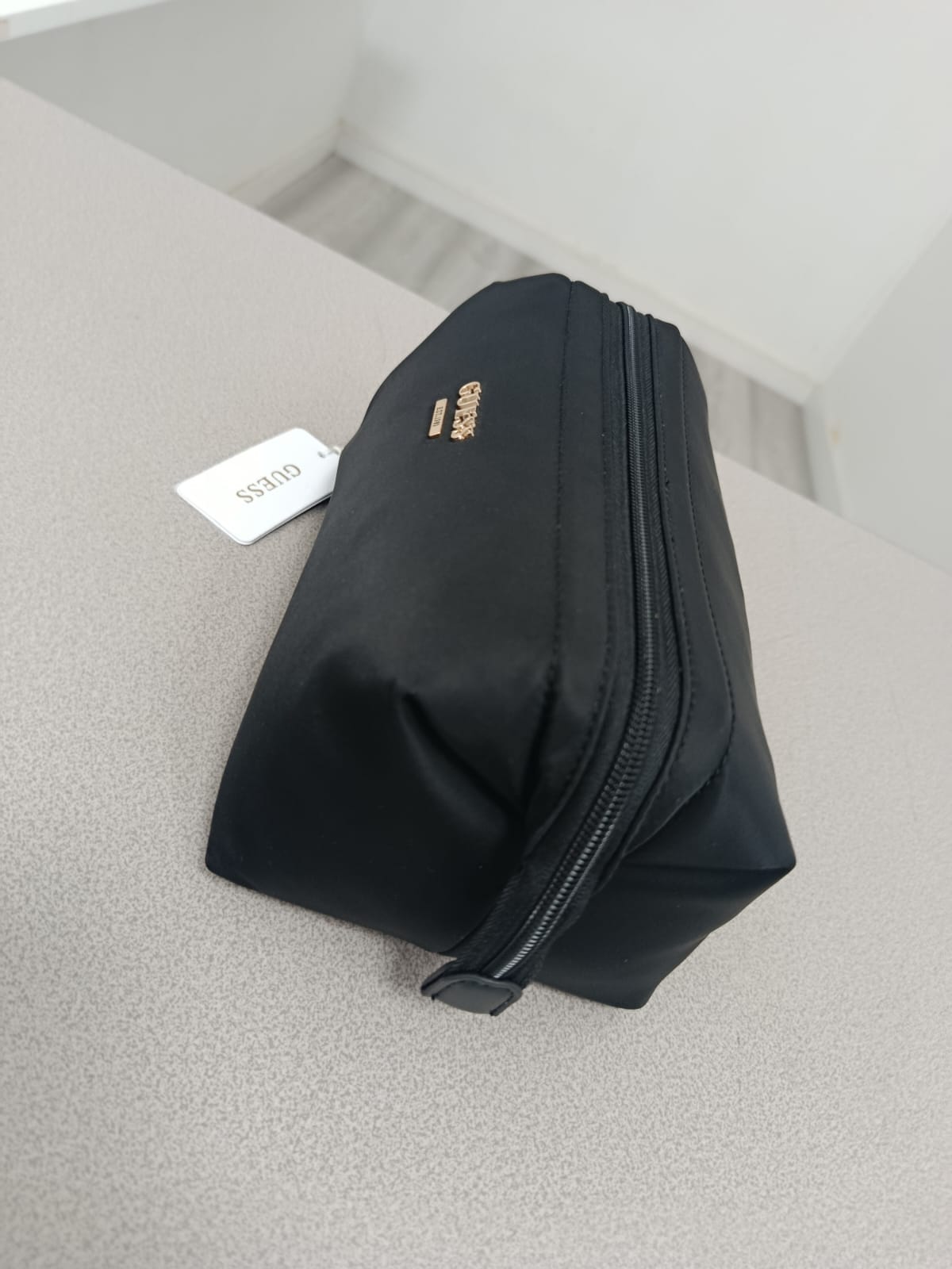Neceser Guess Negro Elegante
