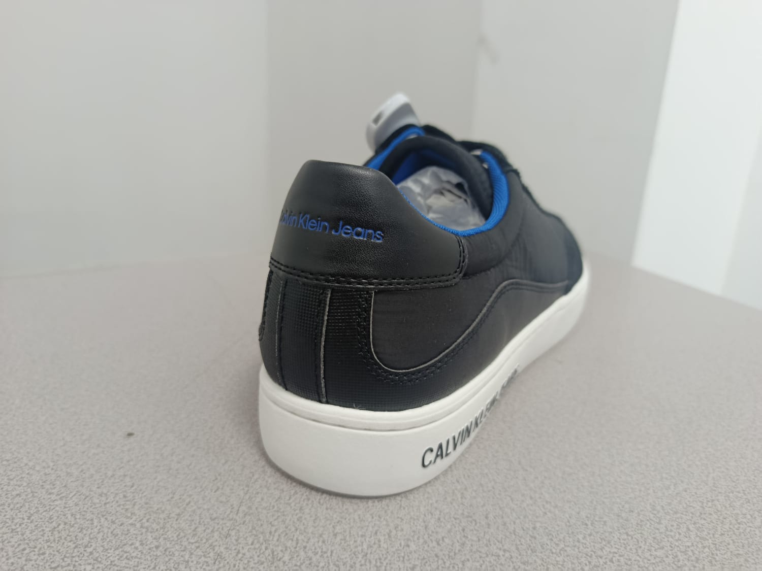 Zapatillas Calvin Klein Jeans Urban Style – Negro & Azul