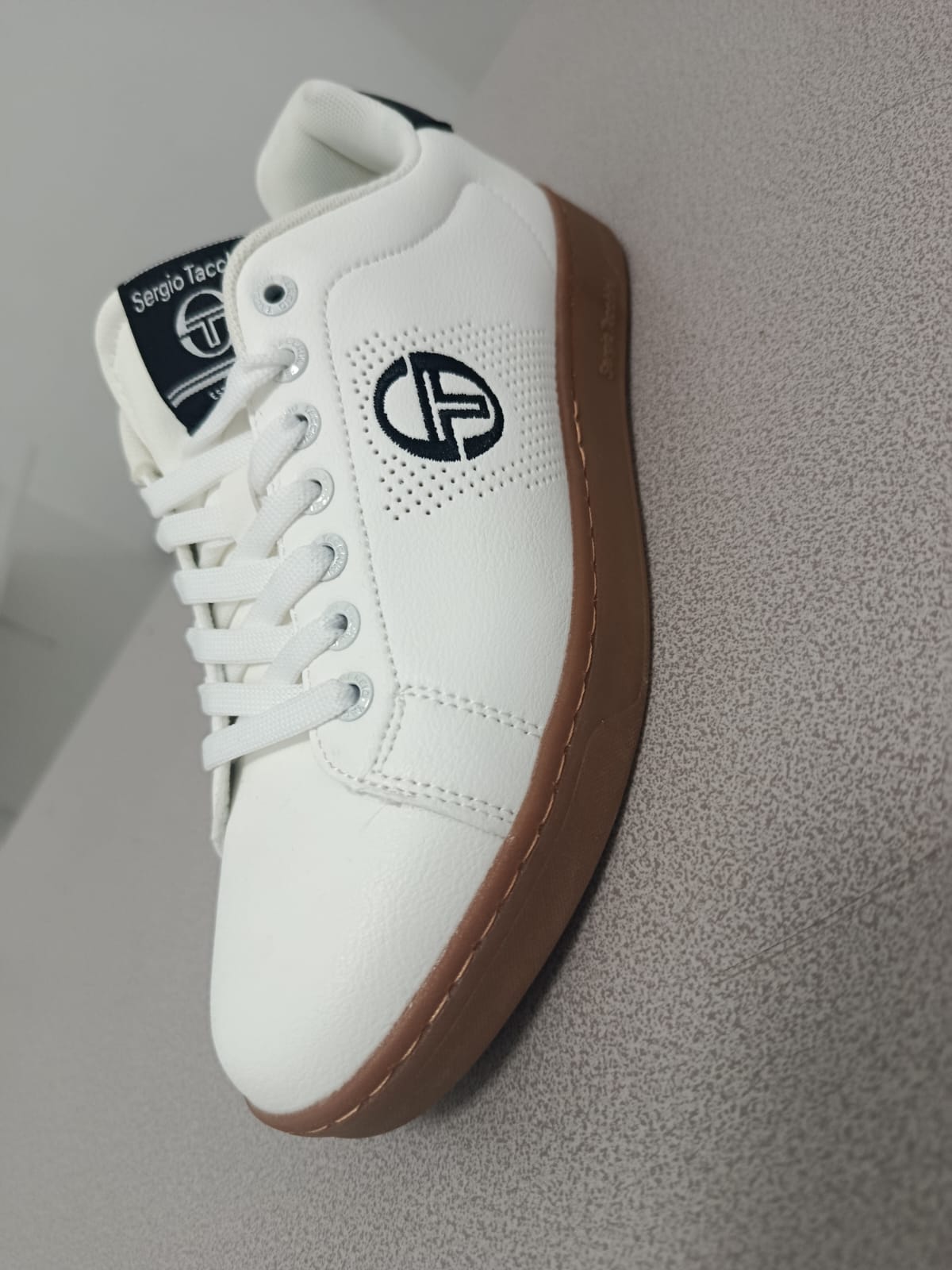 Zapatillas Sergio Tacchini Urban Premium – Blanco & Marrón