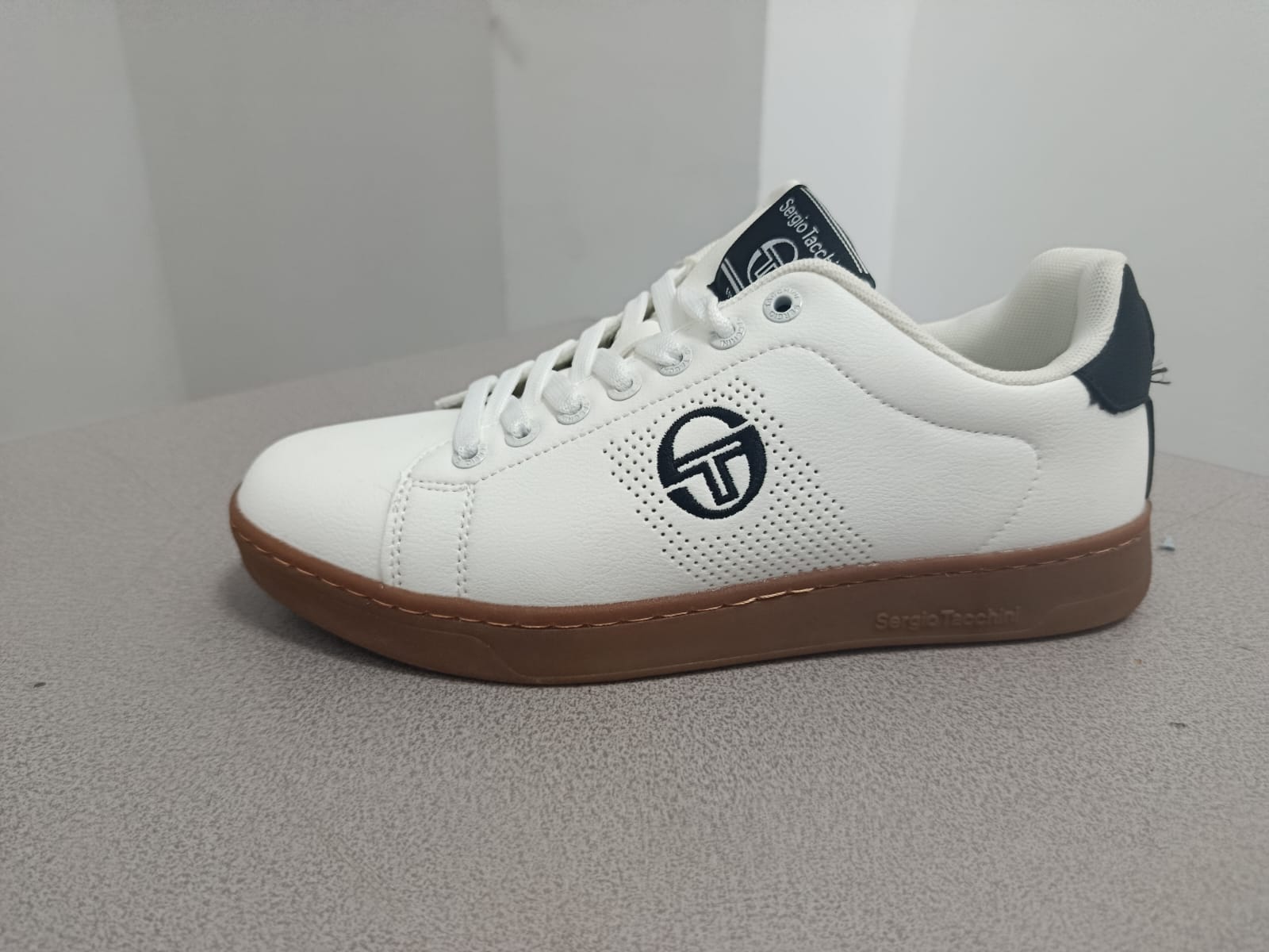 Zapatillas Sergio Tacchini Urban Premium – Blanco & Marrón