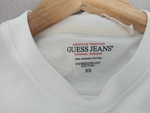 Camiseta GUESS Jeans Oversized – Blanca Premium